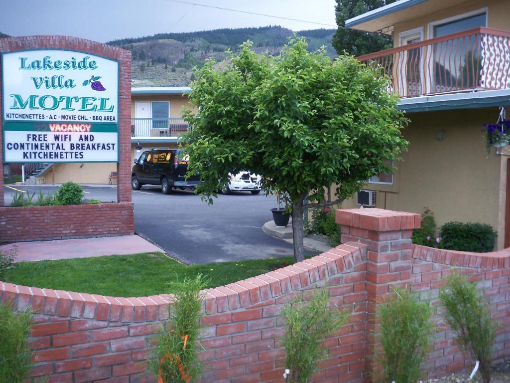Lakeside Villa & Nordic Spa ペンティクトン エクステリア 写真